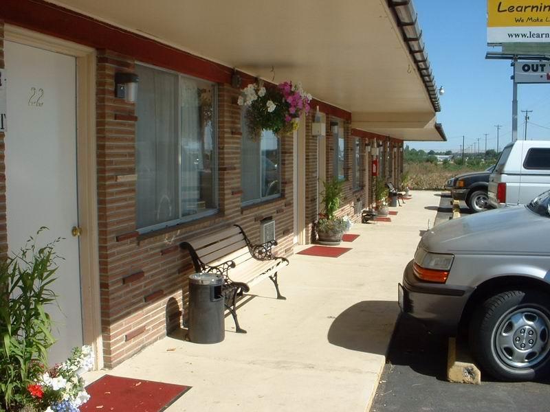 Out West Motel Milton-Freewater エクステリア 写真