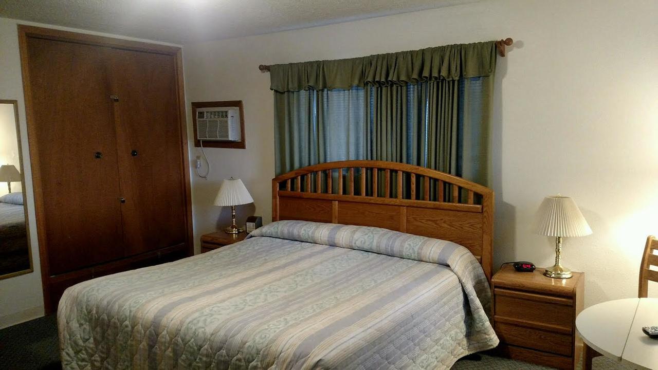 Out West Motel Milton-Freewater エクステリア 写真