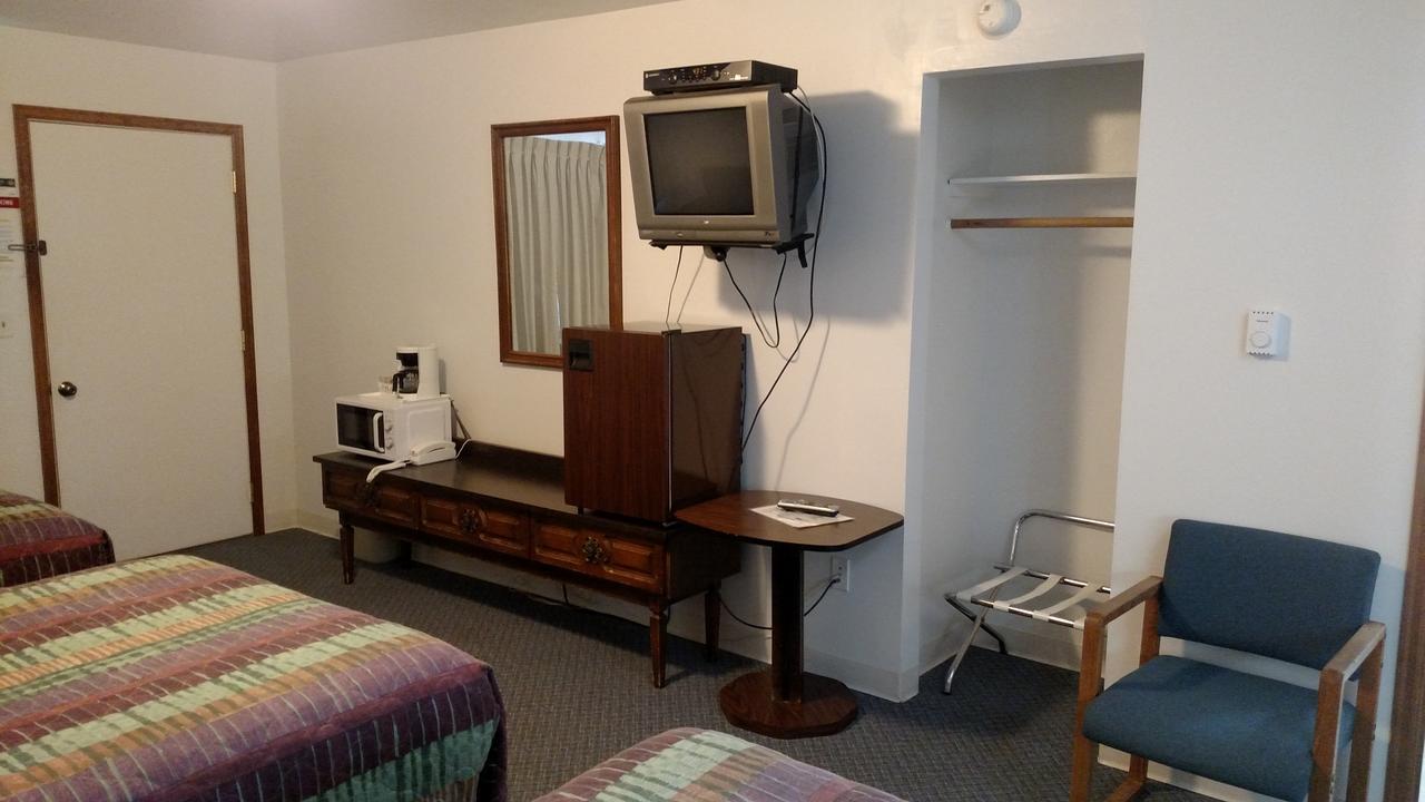 Out West Motel Milton-Freewater エクステリア 写真